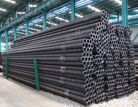 A106 tubulação de aço sem emenda laminada a alta temperatura ASTM A53 GR. Carbono com pintura preta