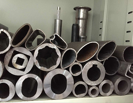 Tubulação de aço dada forma oval 1-1000mm 1-12m do aço carbono de ASTM