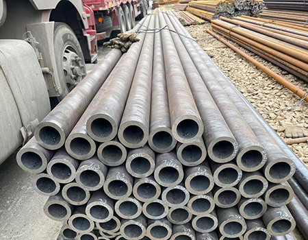 T91 tubulação de aço sem emenda laminada a alta temperatura P91 ASTM A283 P22 A355 P9 P11 4130 42CrMo 15CrMo ST37 C45 SCH40 A106 Gr.B A53